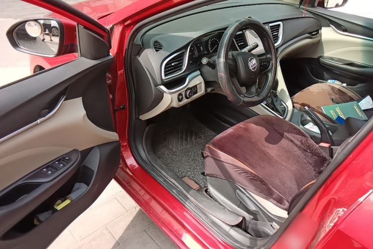 Used Buick GT 2017 15N Automatic Elite Version Driver Seat
