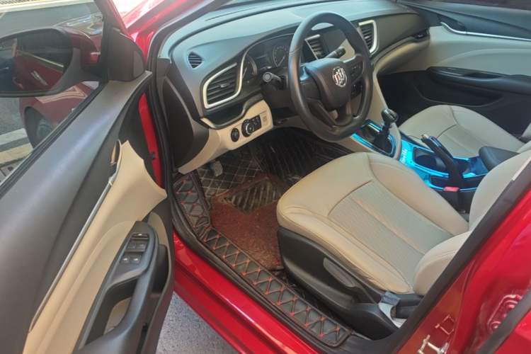 Used Buick GT 2017 15N Manual Elite Version Driver Seat