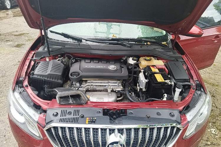 Used Buick GT 2017 15N Automatic Elite Version Engine Bay