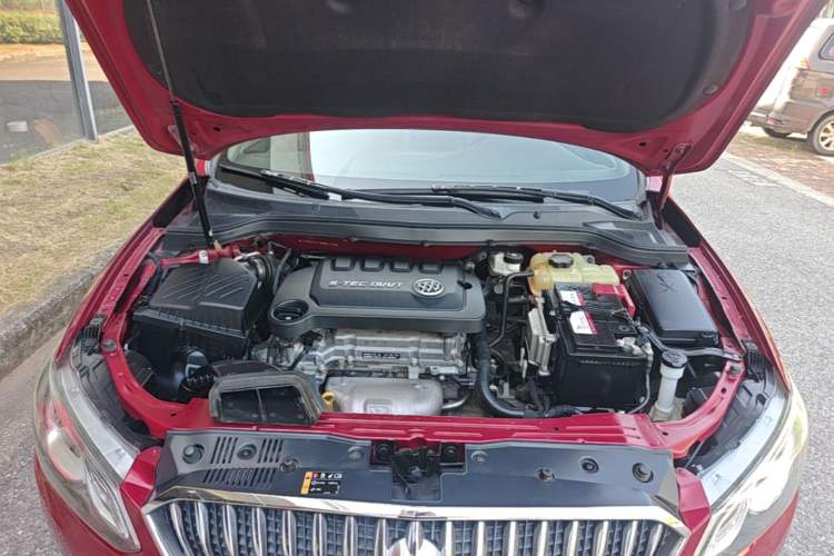 Used Buick GT 2017 15N Automatic Elite Version Engine Bay