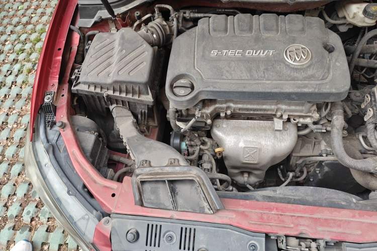 Used Buick GT 2017 15N Automatic Deluxe Edition Engine Bay Right