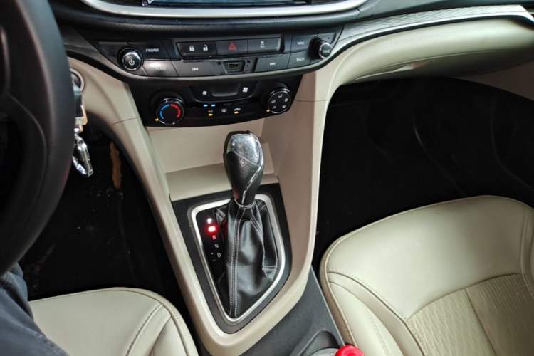 Used Buick GT 2017 15N Automatic Elite Version Gear Lever