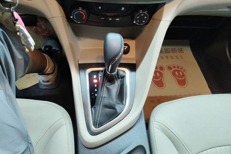 Used Buick GT 2017 15N Automatic Entry-Level Trim Gear Lever