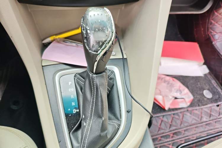 Used Buick GT 2017 15N Automatic Elite Version Gear Lever