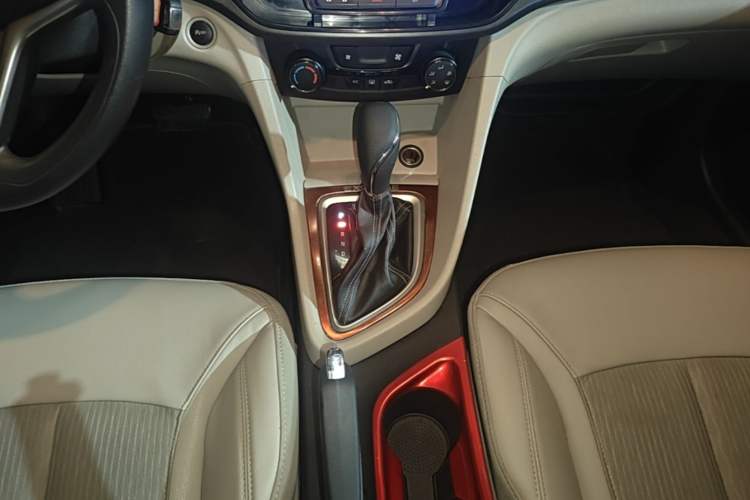 Used Buick GT 2017 15N Automatic Elite Version Gear Lever