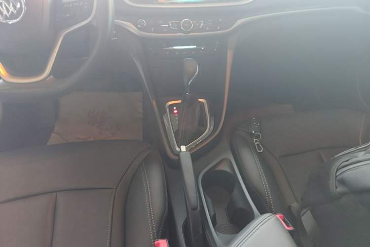 Used Buick GT 2017 15N Automatic Deluxe Edition Gear Lever