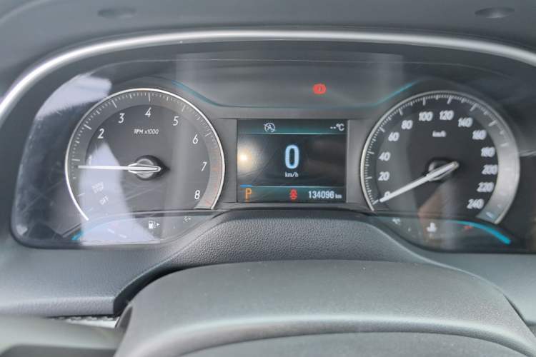 Used Buick GT 2017 15N Automatic Deluxe Edition Instrument Cluster