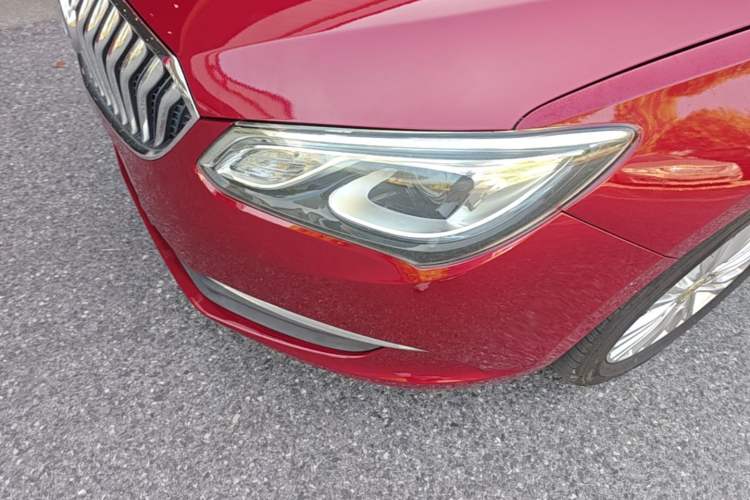 Used Buick GT 2017 15N Automatic Elite Version Left Front Headlight