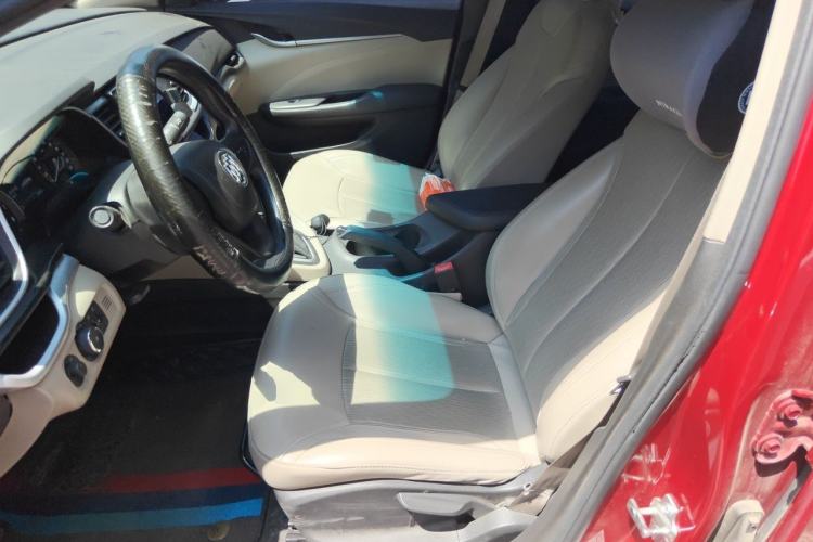Used Buick GT 2017 15N Automatic Elite Version Left Front Seat