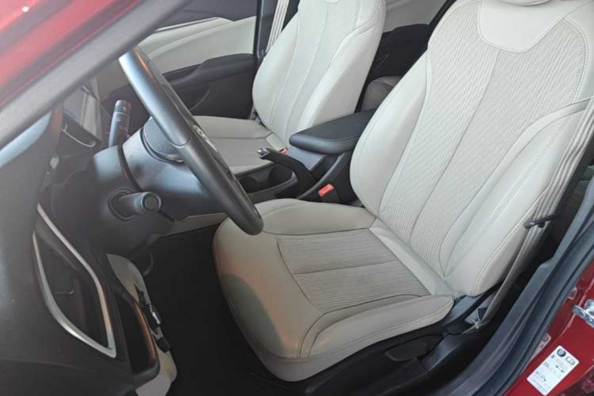 Used Buick GT 2017 15N Automatic Elite Version Left Front Seat