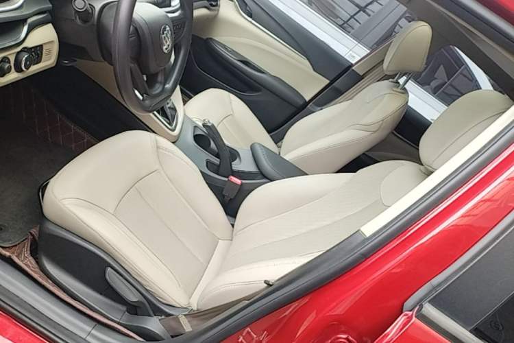 Used Buick GT 2017 15N Automatic Elite Version Left Front Seat