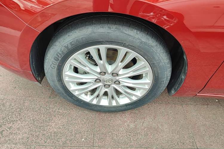 Used Buick GT 2017 15N Automatic Elite Version Left Front Wheel Hub