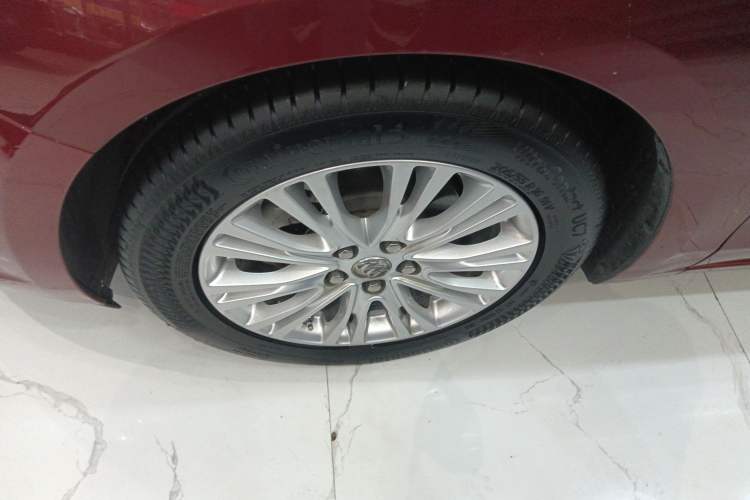 Used Buick GT 2017 15N Automatic Elite Version Left Front Wheel Hub