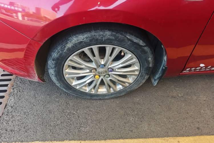 Used Buick GT 2017 15N Manual Elite Version Left Front Wheel Hub