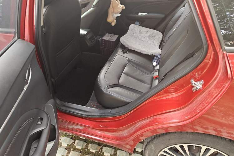 Used Buick GT 2017 15N Automatic Deluxe Edition Left Rear Seat