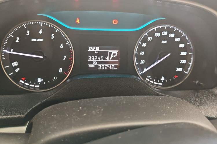 Used Buick GT 2017 15N Automatic Entry-Level Trim Odometer Close Up