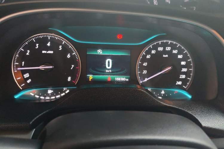Used Buick GT 2017 15N Automatic Elite Version Odometer Close Up