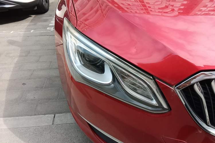 Used Buick GT 2017 15N Automatic Elite Version Right Front Headlight