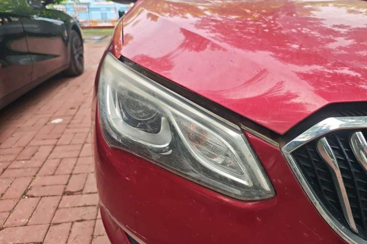 Used Buick GT 2017 15N Automatic Elite Version Right Front Headlight