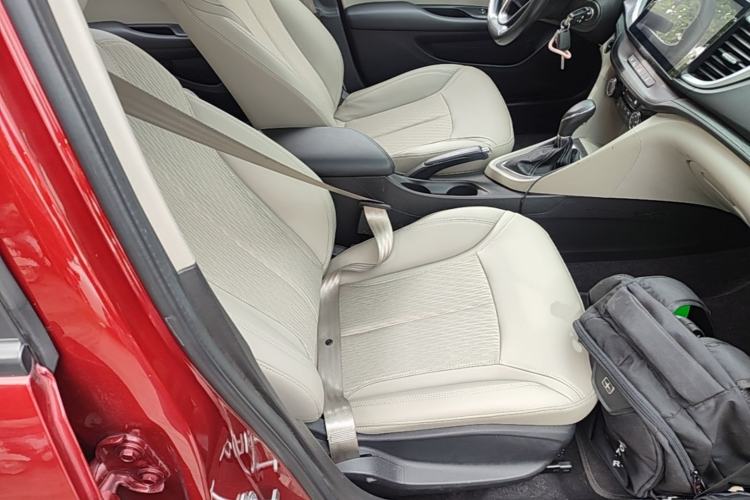 Used Buick GT 2017 15N Automatic Elite Version Right Front Seat