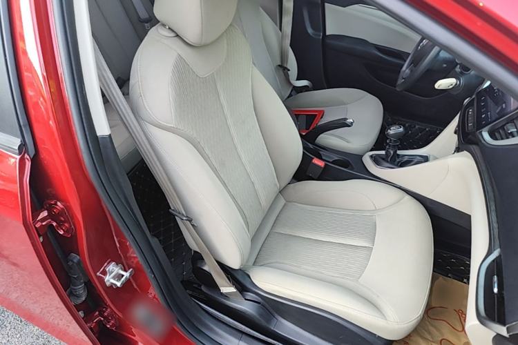 Used Buick GT 2017 15N Manual Entry-Level Trim Right Front Seat