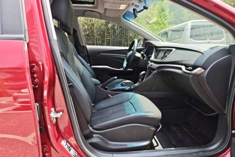 Used Buick GT 2017 15N Automatic Deluxe Edition Right Front Seat