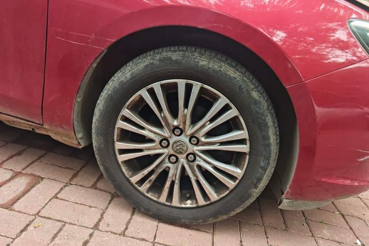 Used Buick GT 2017 15N Automatic Elite Version Right Front Wheel Hub