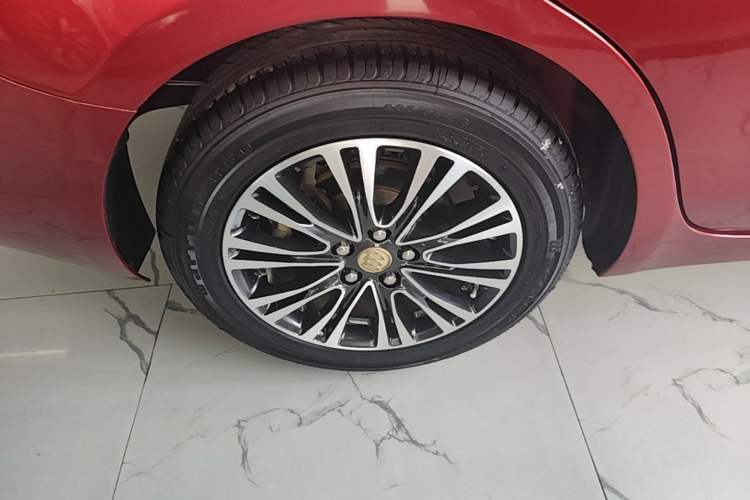 Used Buick GT 2017 15N Automatic Deluxe Edition Right Rear Wheel Hub