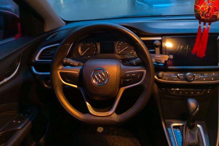 Used Buick GT 2017 15N Automatic Deluxe Edition Steering Wheel