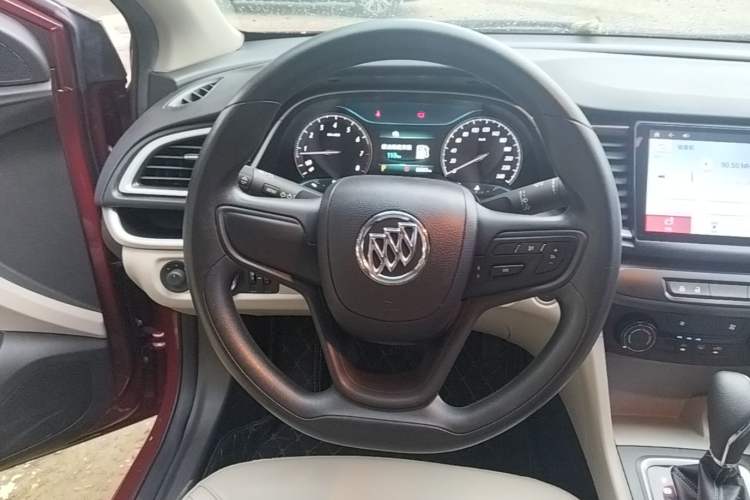Used Buick GT 2017 15N Automatic Elite Version Steering Wheel