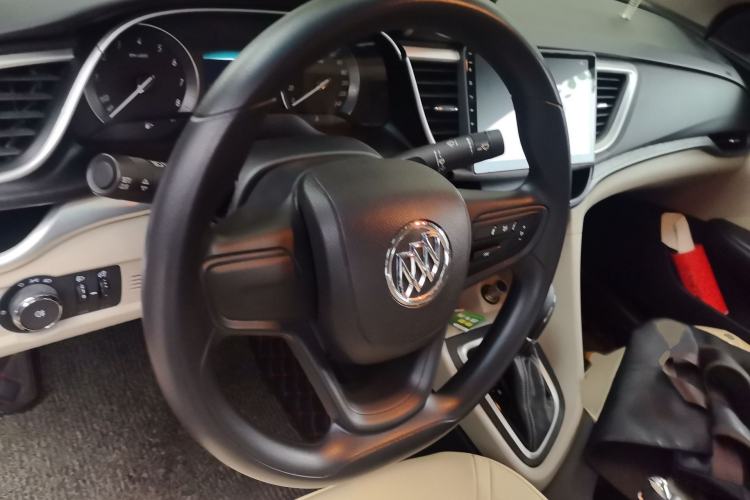 Used Buick GT 2017 15N Automatic Elite Version Steering Wheel