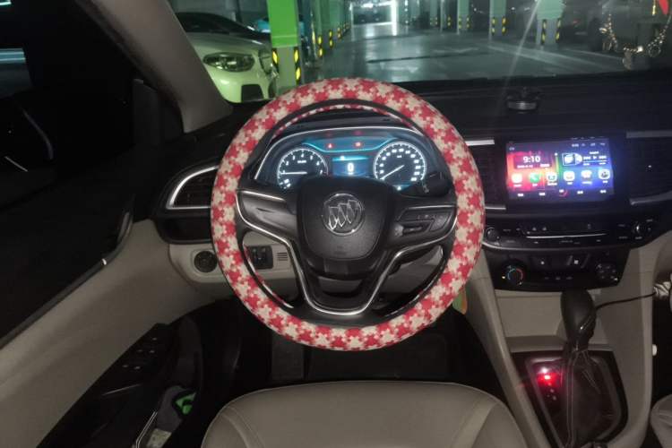 Used Buick GT 2017 15N Automatic Elite Version Steering Wheel