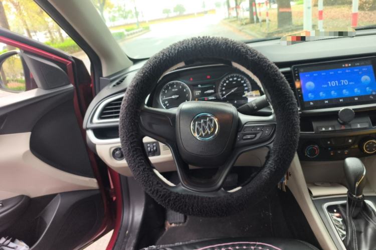 Used Buick GT 2017 15N Automatic Elite Version Steering Wheel