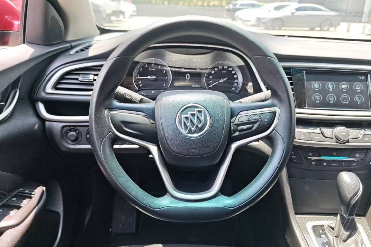 Used Buick GT 2017 15N Automatic Deluxe Edition Steering Wheel
