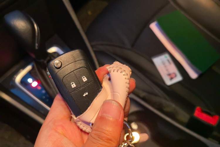Used Buick GT 2017 15N Automatic Deluxe Edition Vehicle Key