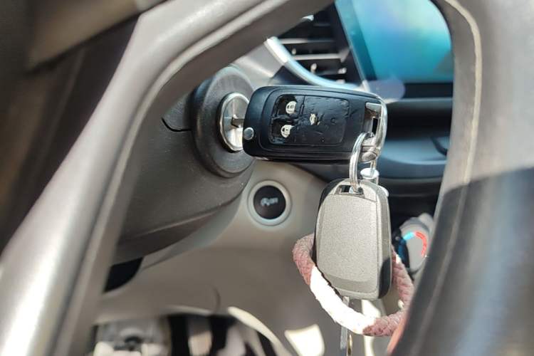 Used Buick GT 2017 15N Automatic Elite Version Vehicle Key