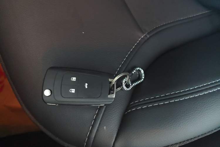 Used Buick GT 2017 15N Automatic Deluxe Edition Vehicle Key