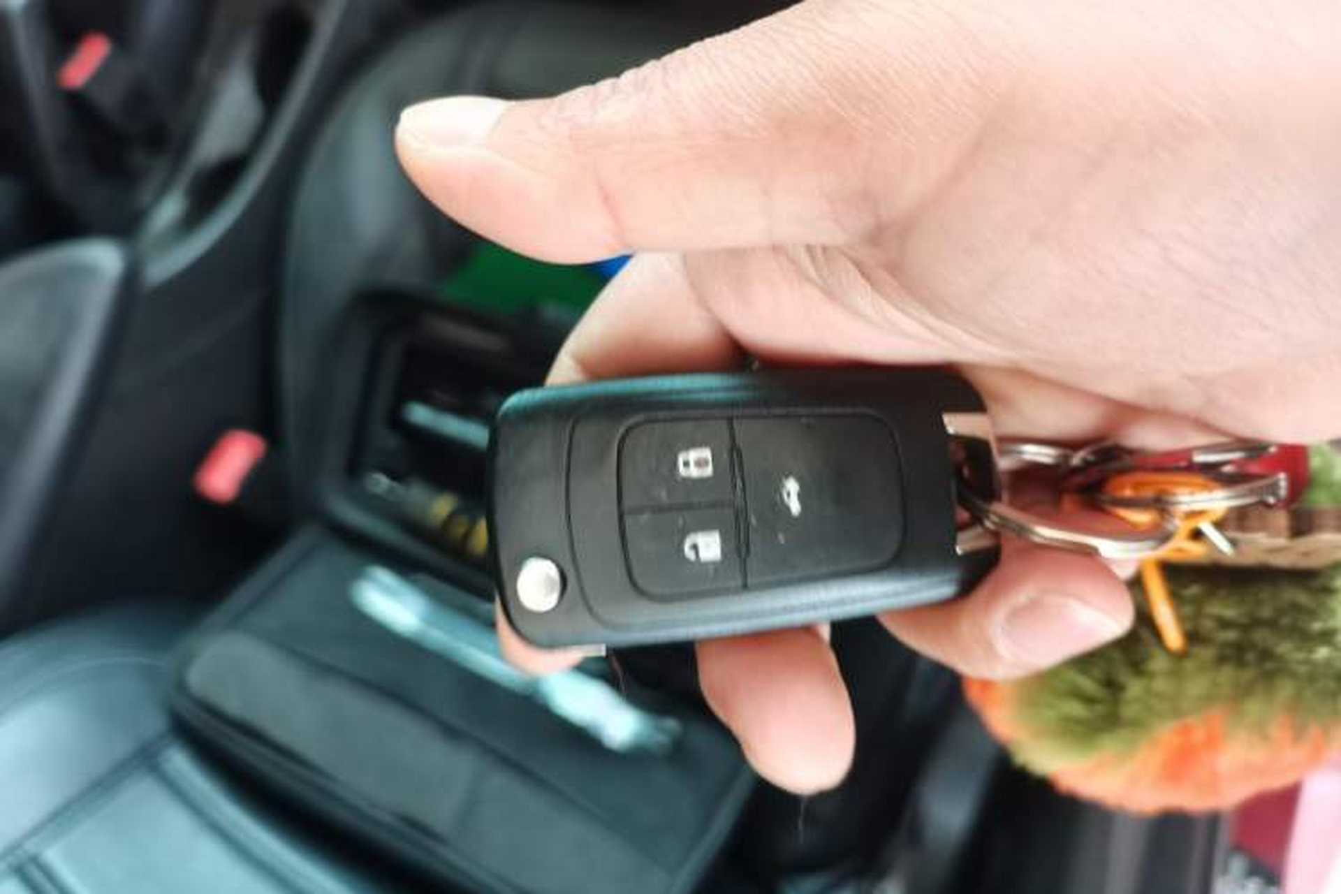 Used Buick GT 2017 15N Automatic Elite Version Vehicle Key