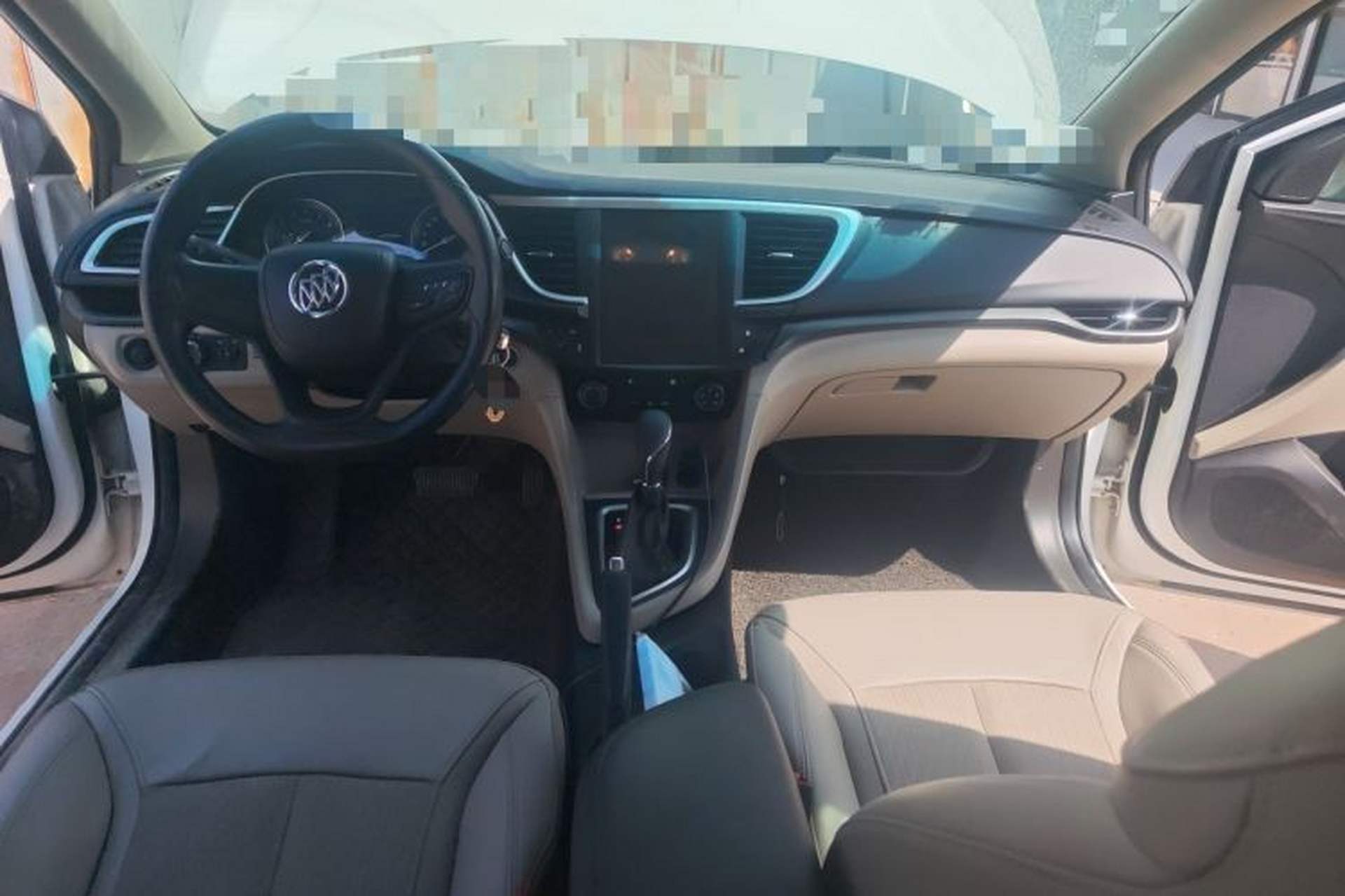 Used Buick GT 2017 15N Automatic Elite Version Center Console