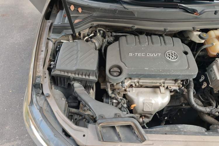 Used Buick GT 2017 15N Automatic Deluxe Edition Engine Bay Right