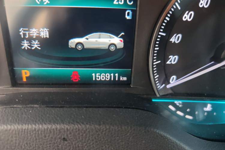 Used Buick GT 2017 15N Automatic Deluxe Edition Odometer Close Up