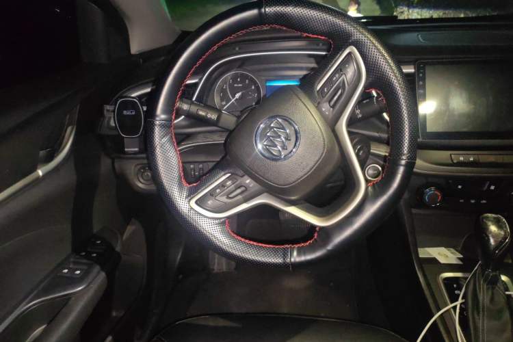 Used Buick GT 2017 18T Dual-Clutch Elite Model Steering Wheel
