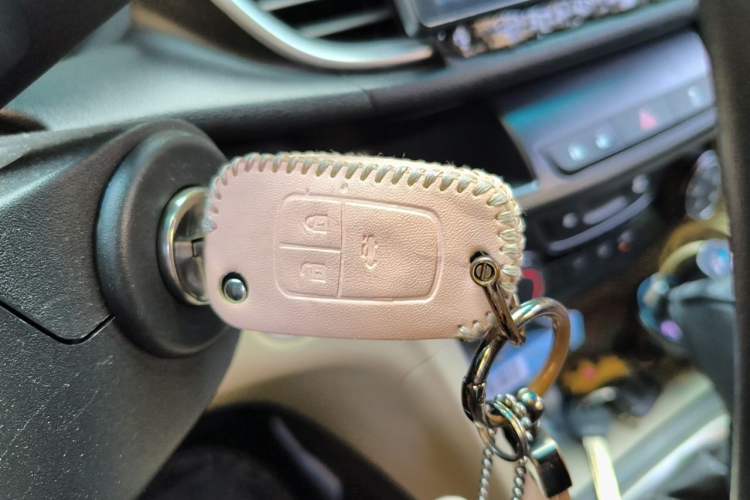 Used Buick GT 2017 15N Automatic Elite Version Vehicle Key