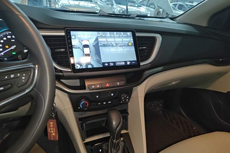 Used Buick GT 2017 15N Automatic Elite Version Audio And AC Panel