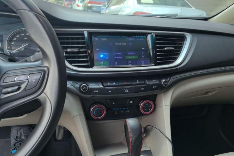 Used Buick GT 2017 15N Automatic Elite Version Audio And AC Panel