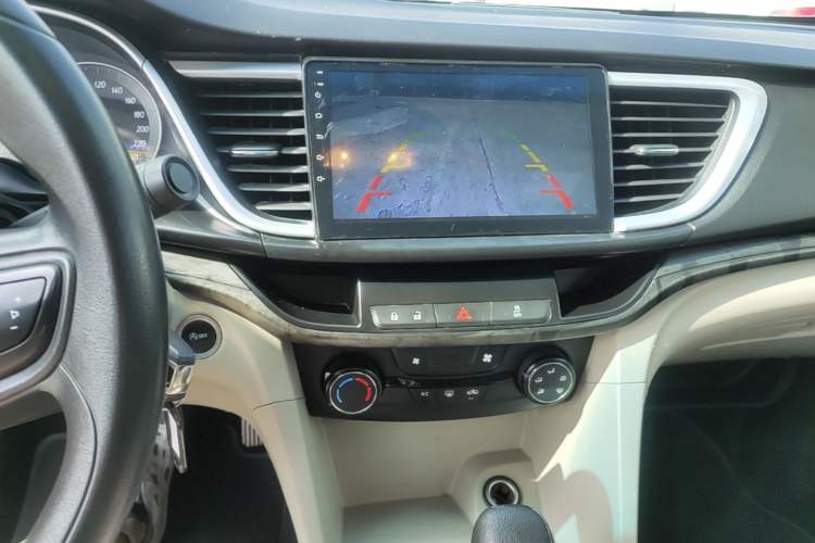 Used Buick GT 2017 15N Automatic Elite Version Audio And AC Panel