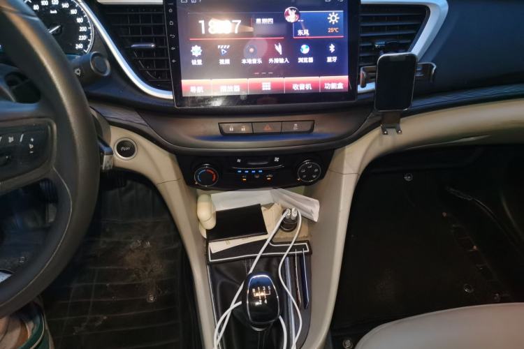 Used Buick GT 2017 15N Manual Elite Version Audio And AC Panel