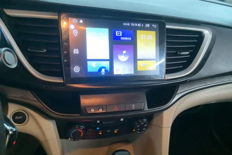 Used Buick GT 2017 15N Automatic Elite Version Audio And AC Panel
