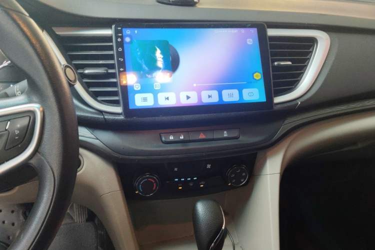 Used Buick GT 2017 15N Automatic Elite Version Audio And AC Panel