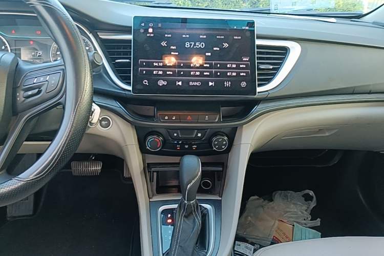Used Buick GT 2017 15N Automatic Entry-Level Trim Audio And AC Panel